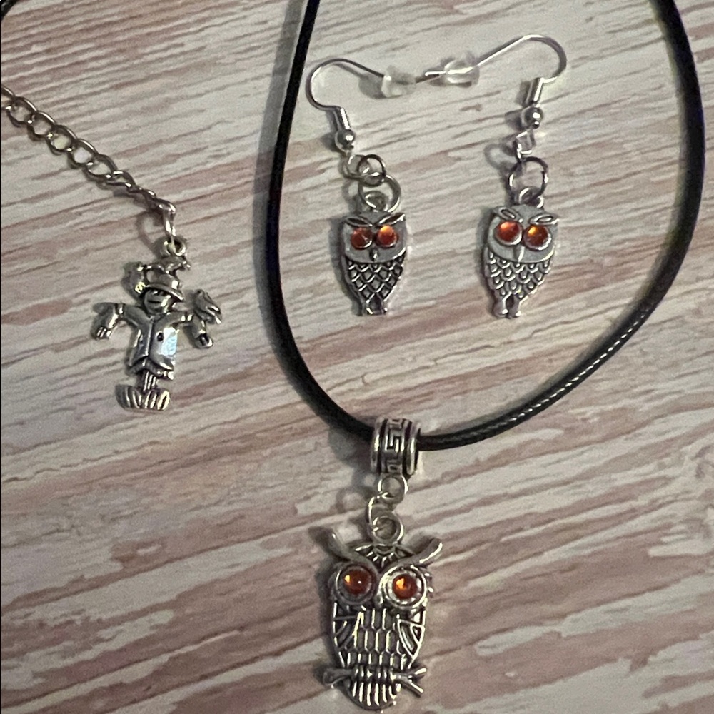 NWT Owl and Scarecrow Necklace & Earrings Set